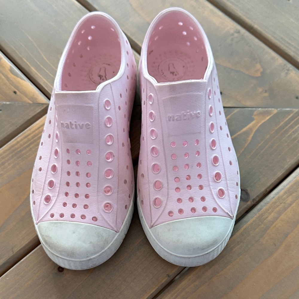 Native Kids Light Pink Slip-On Sneakers